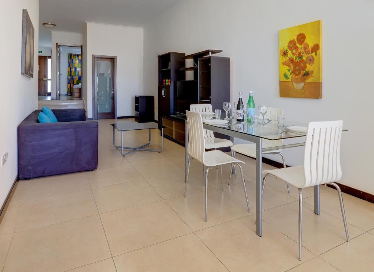 Modern 2 Bedroom Maisonette In Central Слима Экстерьер фото