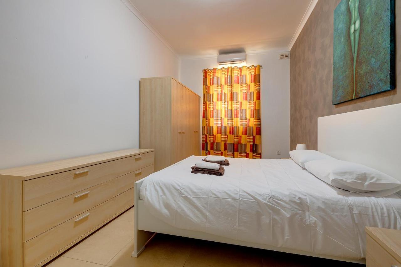 Modern 2 Bedroom Maisonette In Central Слима Экстерьер фото