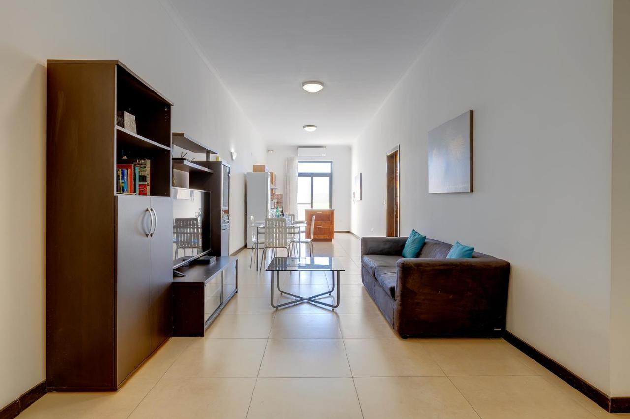 Modern 2 Bedroom Maisonette In Central Слима Экстерьер фото