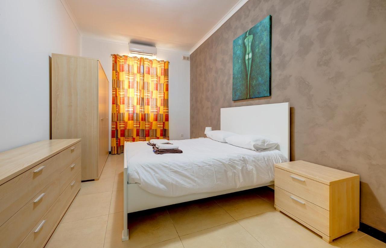 Modern 2 Bedroom Maisonette In Central Слима Экстерьер фото