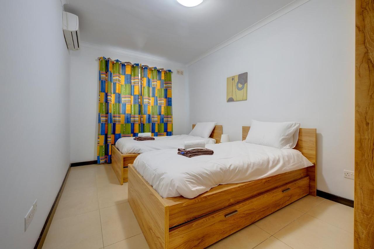 Modern 2 Bedroom Maisonette In Central Слима Экстерьер фото