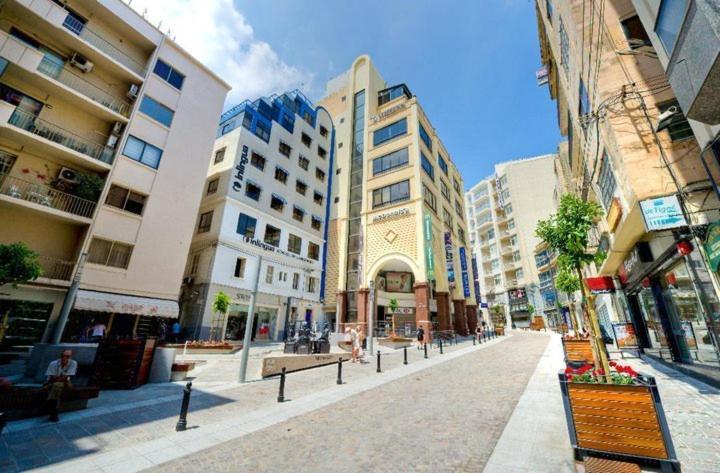 Modern 2 Bedroom Maisonette In Central Слима Экстерьер фото